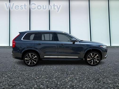 2024 Volvo XC90 B6 Plus Bright Theme 6-Seater