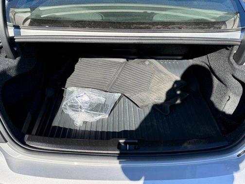 2024 Volvo S60 B5 Ultimate Dark Theme