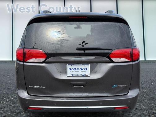2018 Chrysler Pacifica Hybrid Touring L