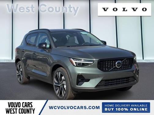 2026 Volvo XC40 B5 Ultra