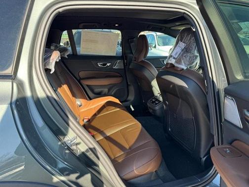 2026 Volvo V60 Cross Country B5 Ultra