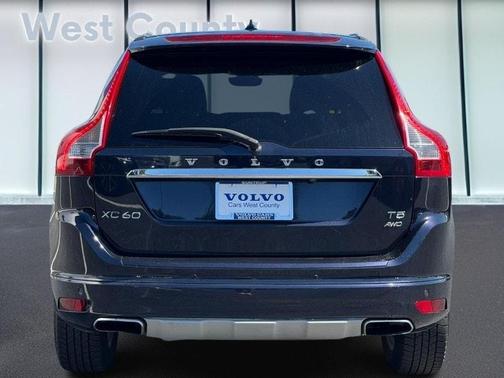 Magic Blue Metallic 2017 Volvo XC60 T5 Inscription