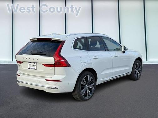 2022 Volvo XC60 Recharge Plug-In Hybrid T8 Inscription Extended Range