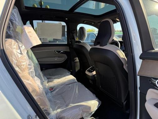 2026 Volvo XC90 B6 Plus 7-Seater