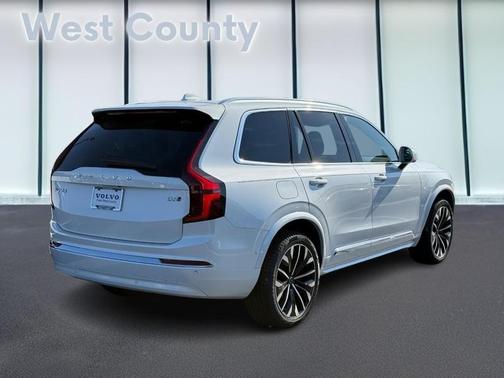 2026 Volvo XC90 B6 Plus 7-Seater
