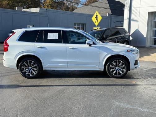 2023 Volvo XC90 B6 Core