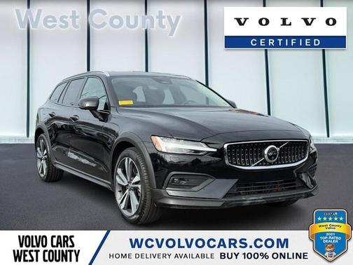 2025 Volvo V60 Cross Country B5 Plus