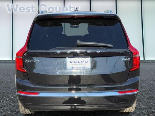 2025 Volvo XC90 B6 Plus 7-Seater
