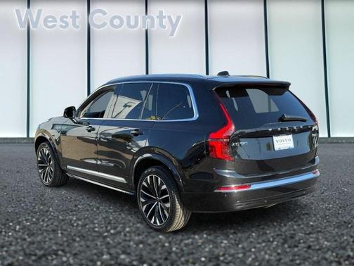 2025 Volvo XC90 B6 Plus 7-Seater