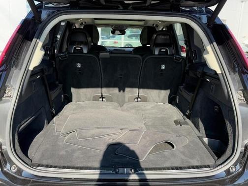 2025 Volvo XC90 B6 Plus 7-Seater