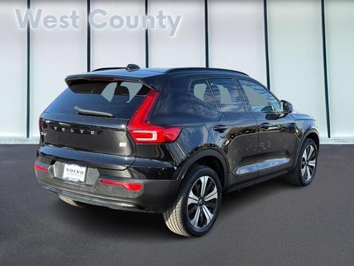 2023 Volvo XC40 Recharge Pure Electric Twin Plus