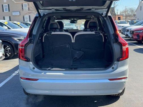 2025 Volvo XC90 B6 Plus 7-Seater