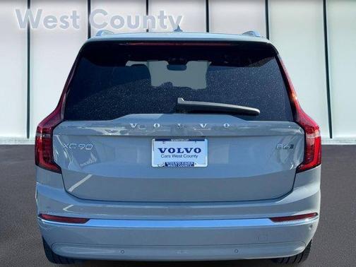 2025 Volvo XC90 B6 Plus 7-Seater