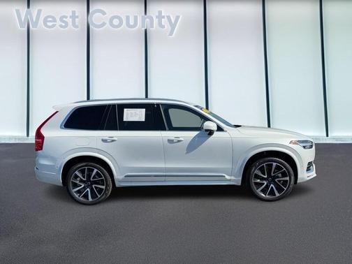 2025 Volvo XC90 B6 Plus 6-Seater