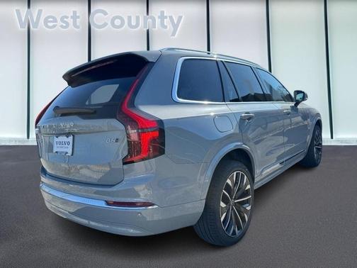 2026 Volvo XC90 B6 Plus 7-Seater