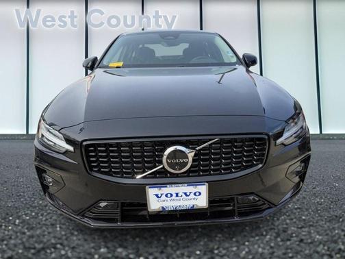 2025 Volvo S60 B5 Plus