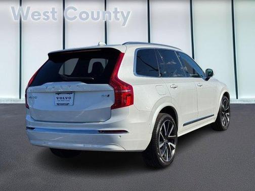 2024 Volvo XC90 B6 Plus Bright Theme 7-Seater