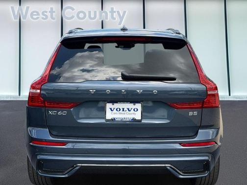 Denim Blue 2023 Volvo XC60 B5 Plus Dark Theme
