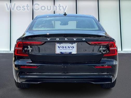 2025 Volvo S60 B5 Plus