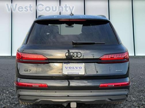 2023 Audi Q7 55 Premium