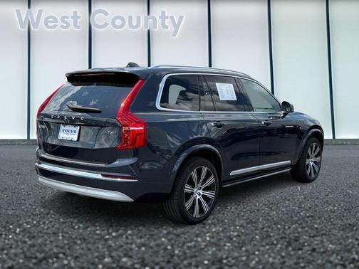 2022 Volvo XC90 T6 Inscription 7 Passenger