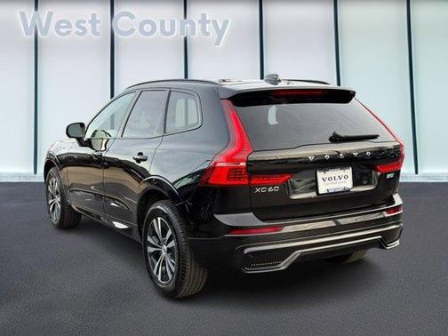 2025 Volvo XC60 B5 Core