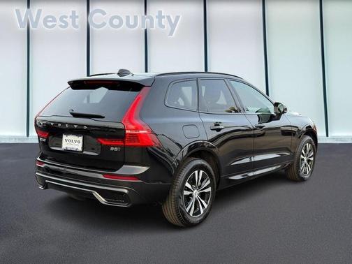 2025 Volvo XC60 B5 Core