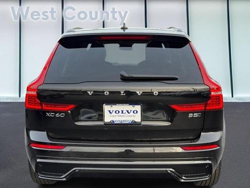 2025 Volvo XC60 B5 Core