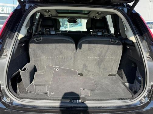 2025 Volvo XC90 B6 Plus 7-Seater