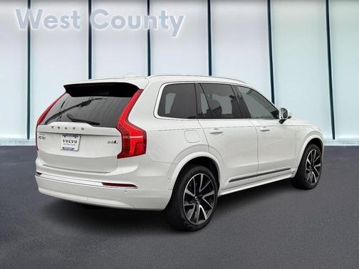 2023 Volvo XC90 B6 Plus 6-Seater