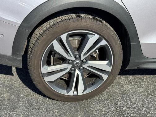 2026 Volvo V60 Cross Country B5 Plus