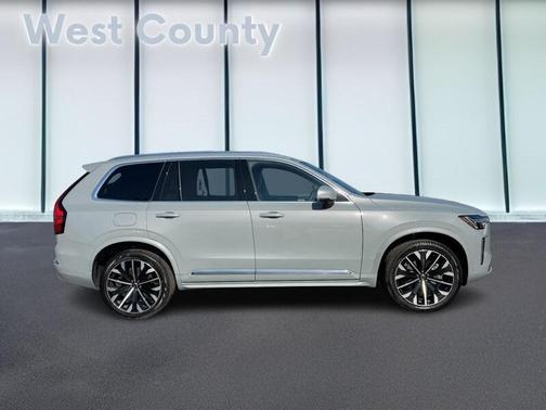 2025 Volvo XC90 B5 2025.5 PLUS