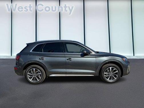 2022 Audi Q5 45 S line quattro Premium