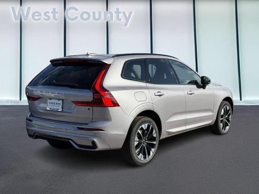 2026 Volvo XC60 B5 Plus