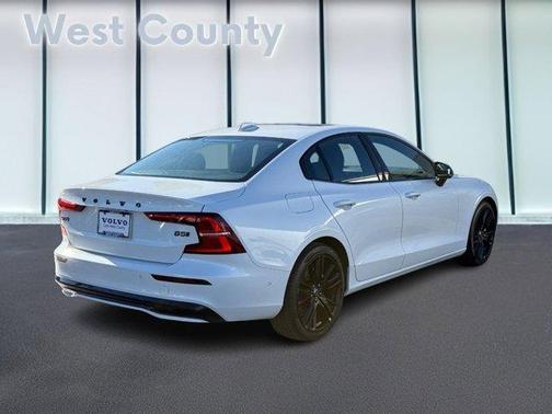 2024 Volvo S60 B5 Plus Black Edition