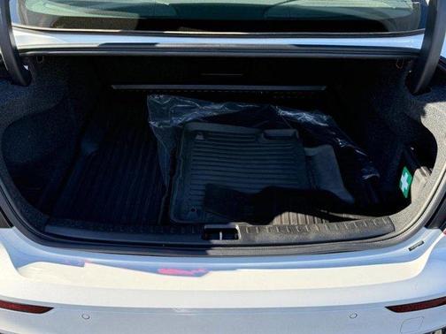 2024 Volvo S60 B5 Plus Black Edition