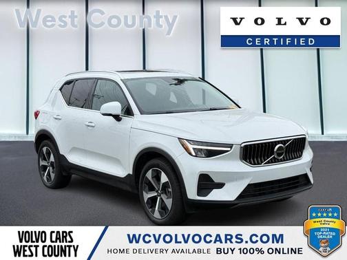2024 Volvo XC40 B5 Core