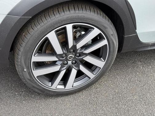 2025 Volvo V90 Cross Country B6 Ultra