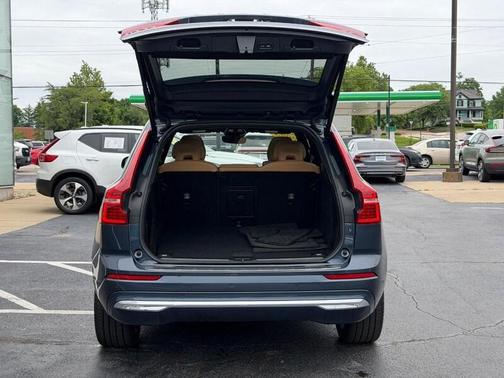 Denim Blue 2023 Volvo XC60 B5 Ultimate Bright Theme