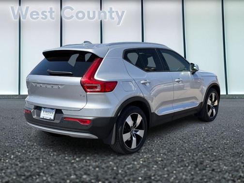 2019 Volvo XC40 T5