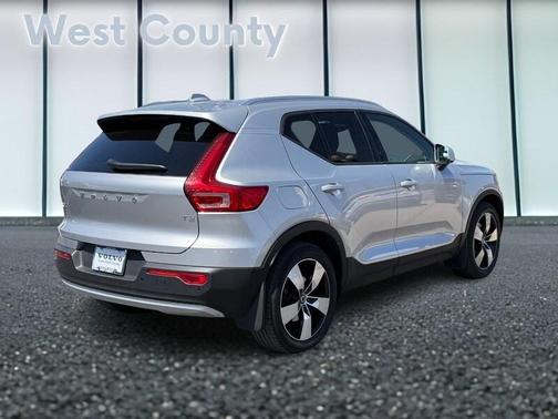 2019 Volvo XC40 T5