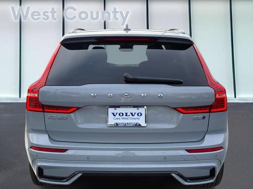 2025 Volvo XC60 B5 Plus