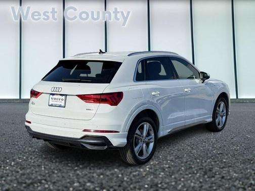 2020 Audi Q3 45 S line Premium