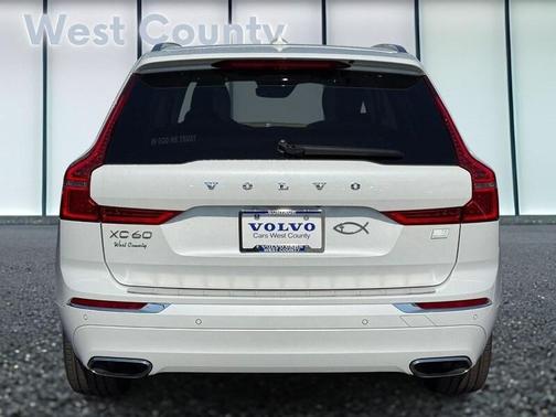 2021 Volvo XC60 Recharge Plug-In Hybrid T8 Inscription Expression