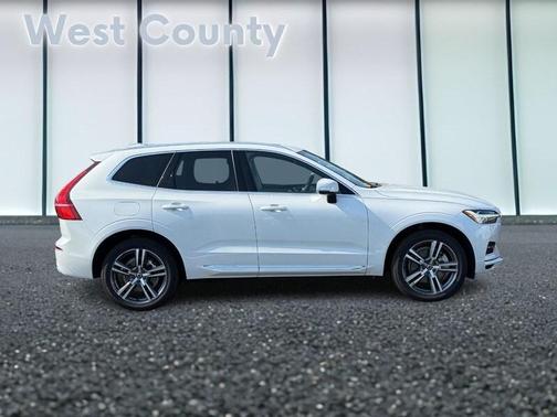 2021 Volvo XC60 Recharge Plug-In Hybrid T8 Inscription Expression