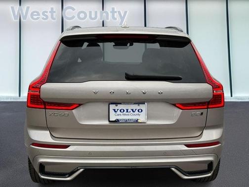 2025 Volvo XC60 B5 Plus