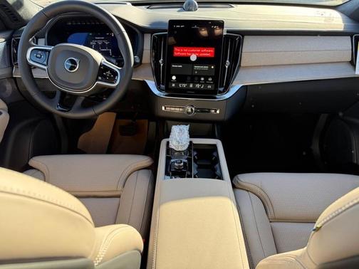 2026 Volvo XC90 B6 AWD Ultra Dark Theme 7-Seater