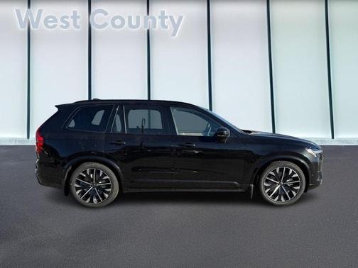 2026 Volvo XC90 B6 AWD Ultra Dark Theme 7-Seater