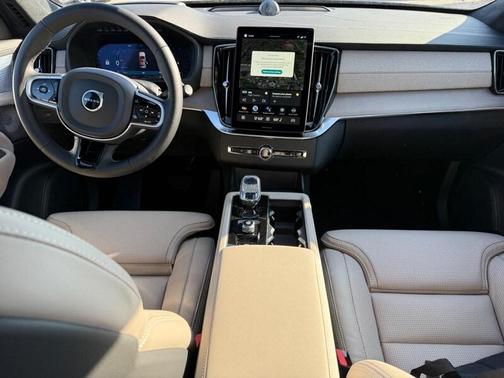 2026 Volvo XC90 B6 Ultra 7-Seater