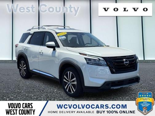 2024 Nissan Pathfinder Platinum